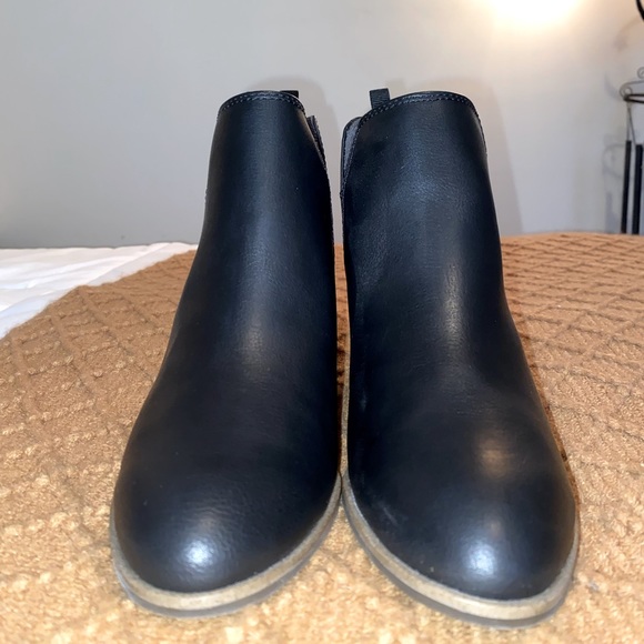 NWOT Women’s Dr Scholl’s Black Wedge Booties Size 6 1/2 - Picture 2 of 5